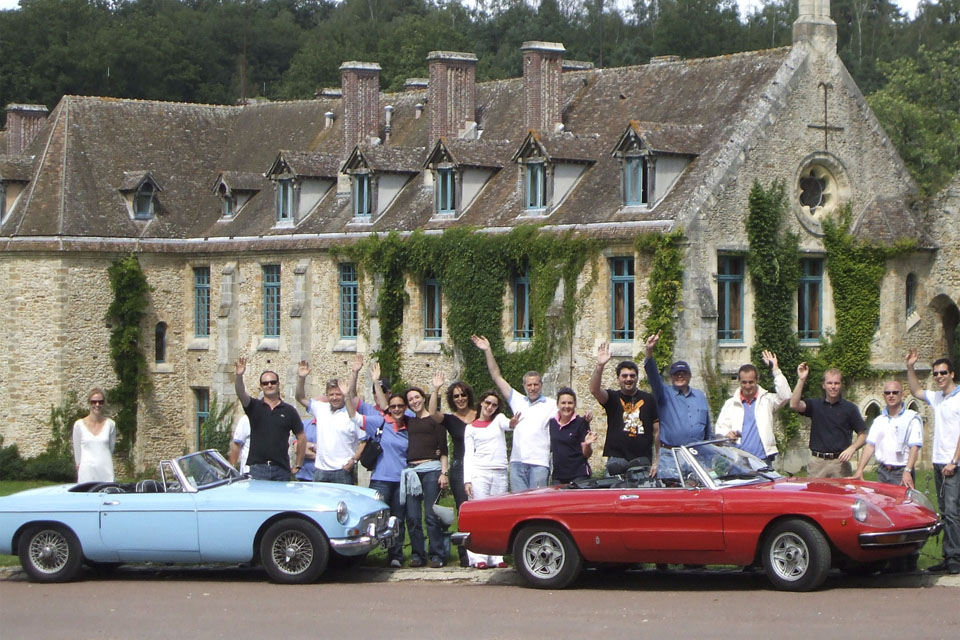 team-building-seminaires-incentive-location-automobiles-collection-drive-classic-11