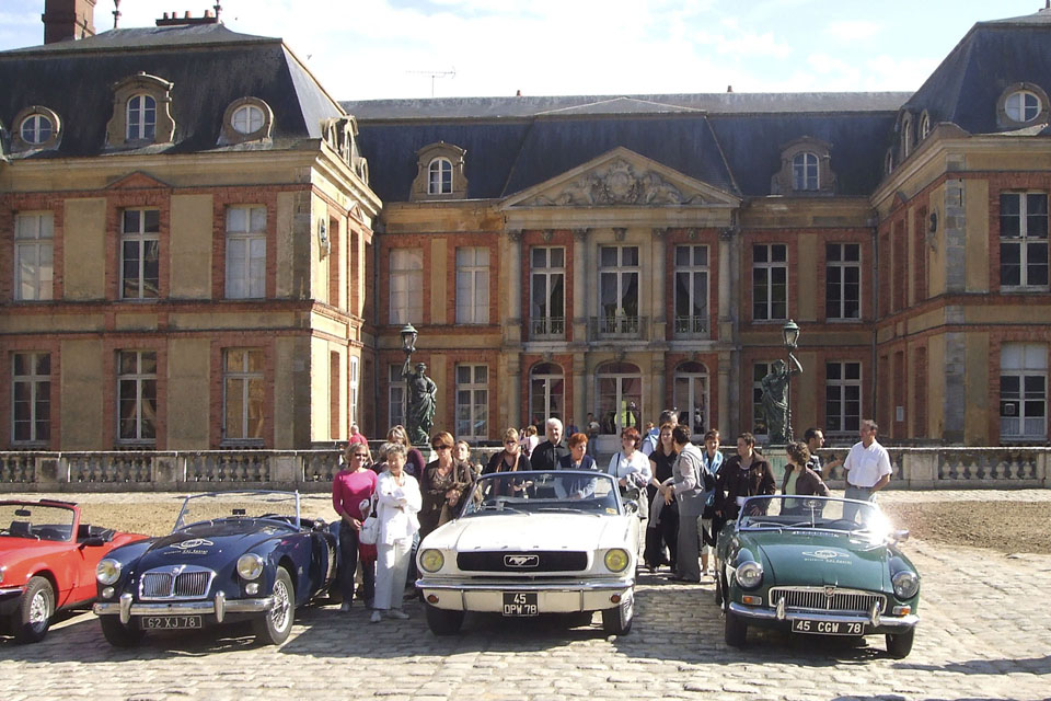 team-building-seminaires-incentive-location-automobiles-collection-drive-classic-15