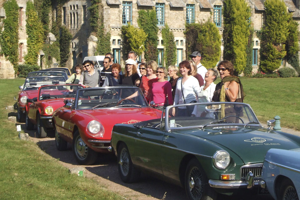 team-building-seminaires-incentive-location-automobiles-collection-drive-classic-16