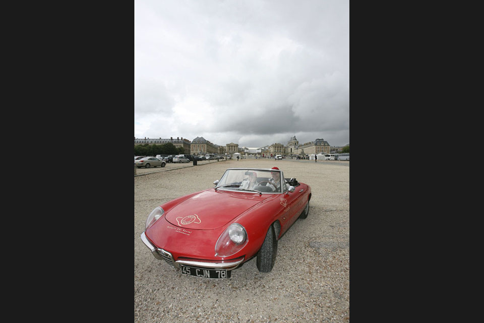 location-alfa-romeo-duetto-spider-incentive-coaching-seminaires-team-building-drive-classic-07