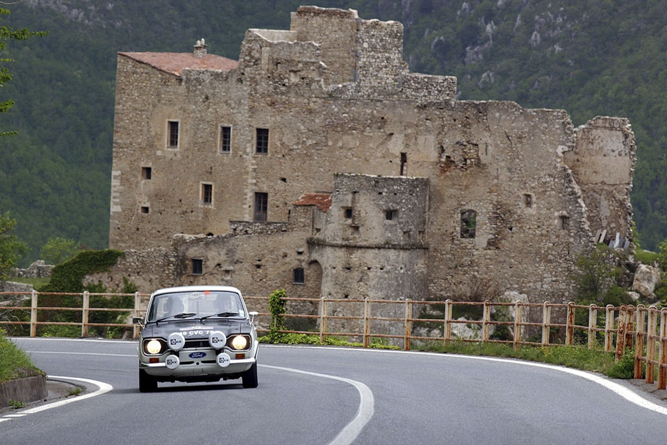 location-voiture-ancienne-rallye-historique-drive-classic-03