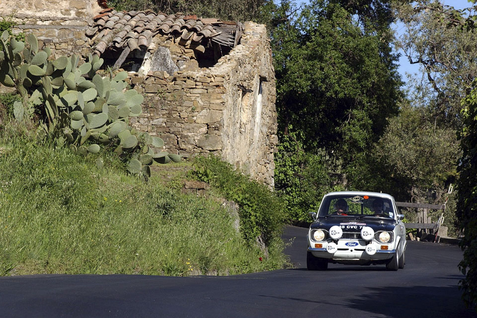 location-voiture-ancienne-rallye-historique-drive-classic-04