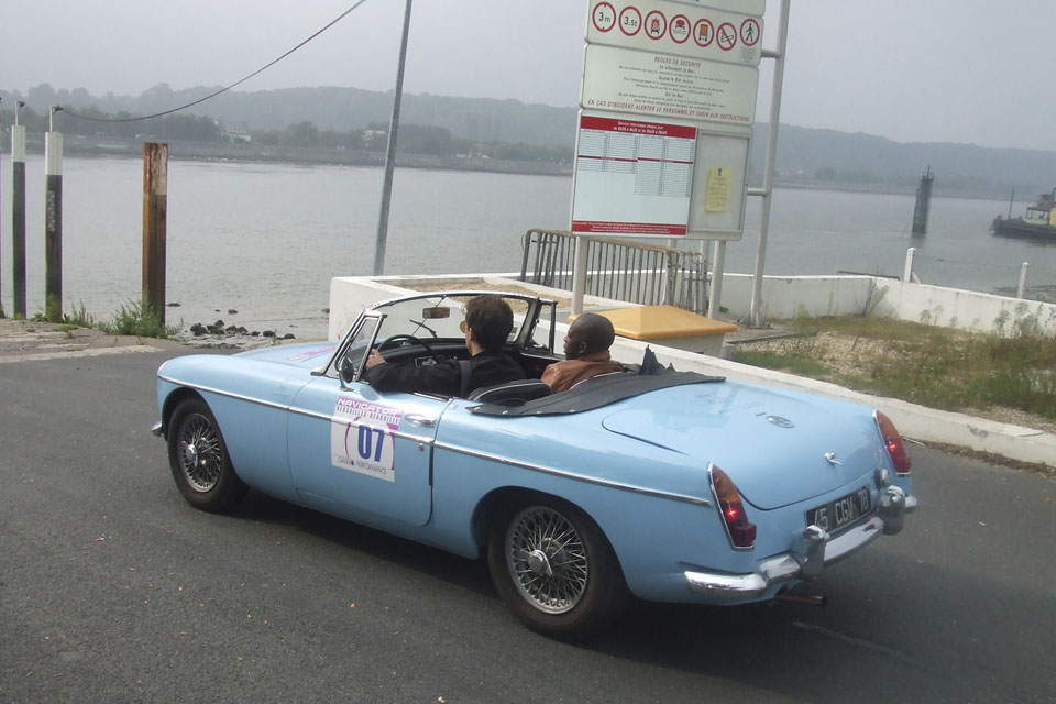 location-voiture-ancienne-rallye-historique-drive-classic-13